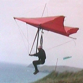 Hang glider  107/02
