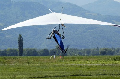 Deltaplane : Laminar Orbiter ; Fabricant : Icaro 2000