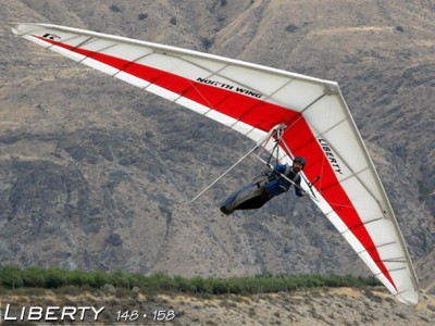 Hang glider : Liberty ; Manufacturer : North Wing Design