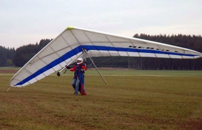 Hang glider : Rebull ; Manufacturer : Drachenbau Guggenmos