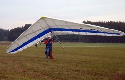 Deltaplane : Rebull ; Fabricant : Drachenbau Guggenmos