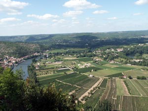 A une dizaine de km de Cahors l'excellent site de Douelle