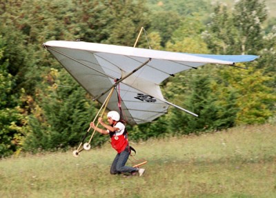 Hang glider : Atlas ; Manufacturer : La Mouette