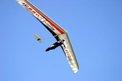 Hang glider : Stratos ; Manufacturer : Icaro 2000